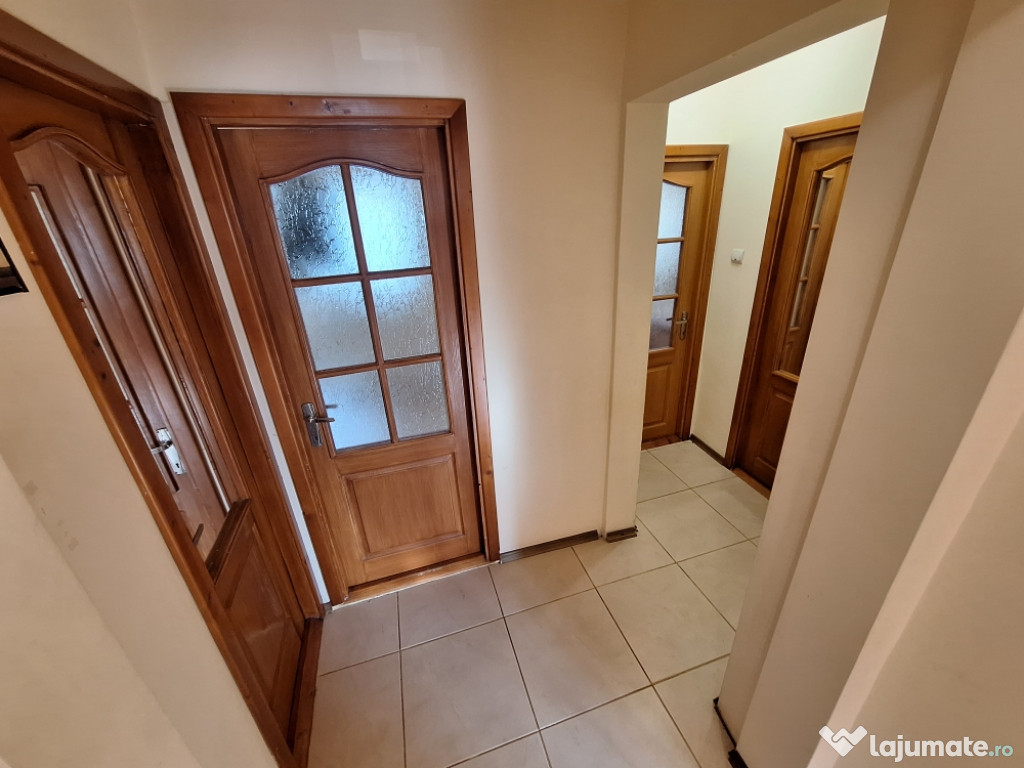 VAND SAU SCHIMB *APARTAMENT 3 CAMERE *INEL 2 -ETAJ 2 - 2 BĂI