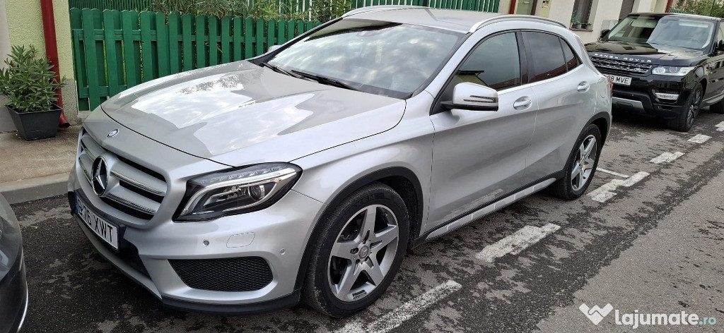 Mercedes-Benz GLA 200d 4Matic Pachet AMG