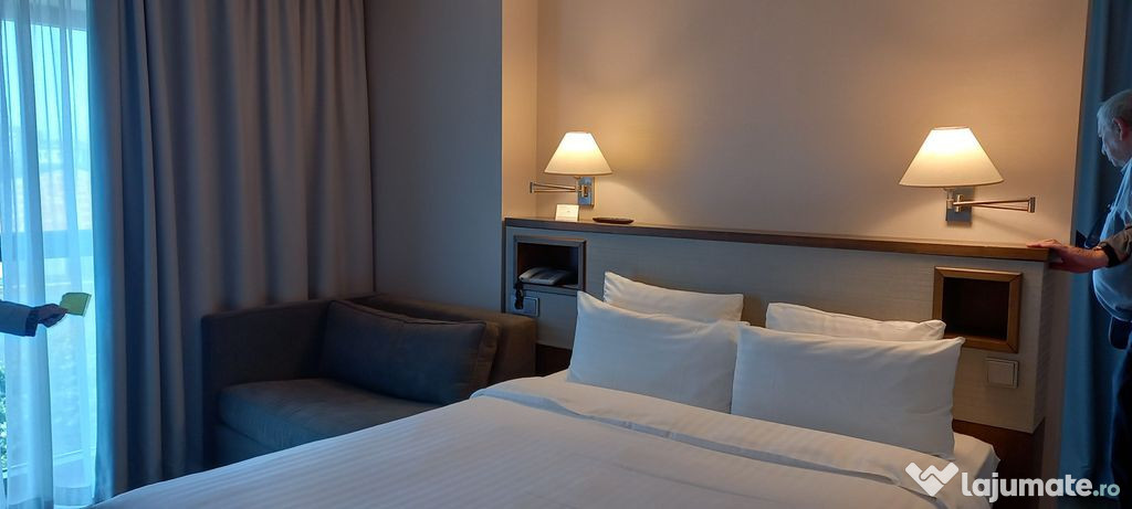 Hotel 4 stele 78 camere Piata Unirii