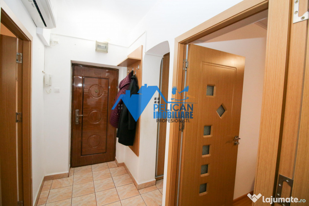 Ultracentral, renovat, gata de mutat