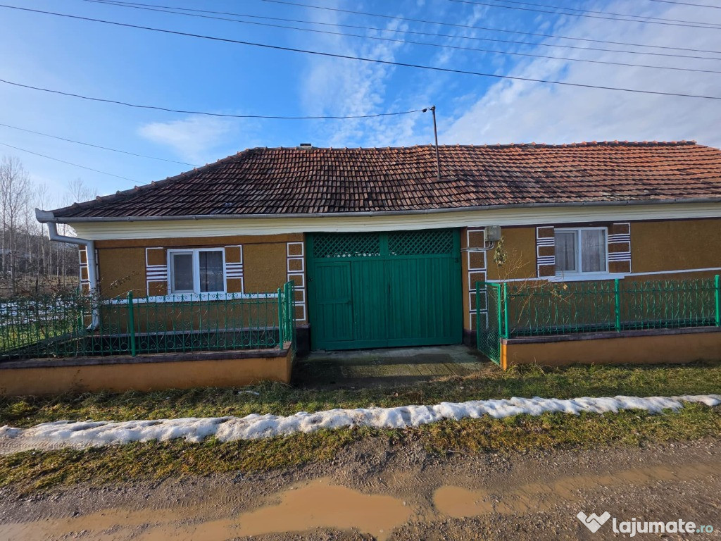 Casă de vânzare, comuna Măgești, sat Josani Nr. 3, județul Bihor