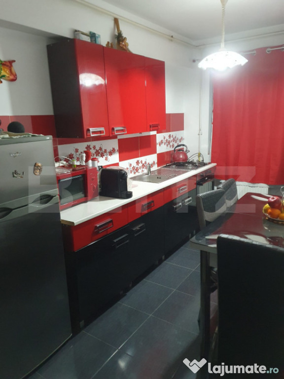 Apartament 2 camere, decomandat, intermediar, Zona Eroilor !