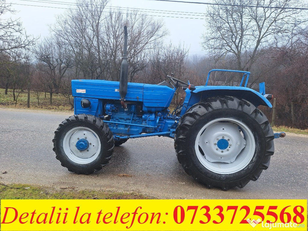 Tractor Universal 550 DT, cutie viteze 2 manete, 3 trepte pe reductor