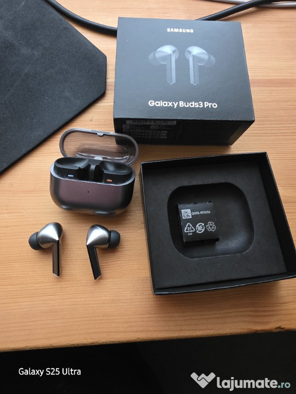 Vând căști Samsung Buds 3 Pro