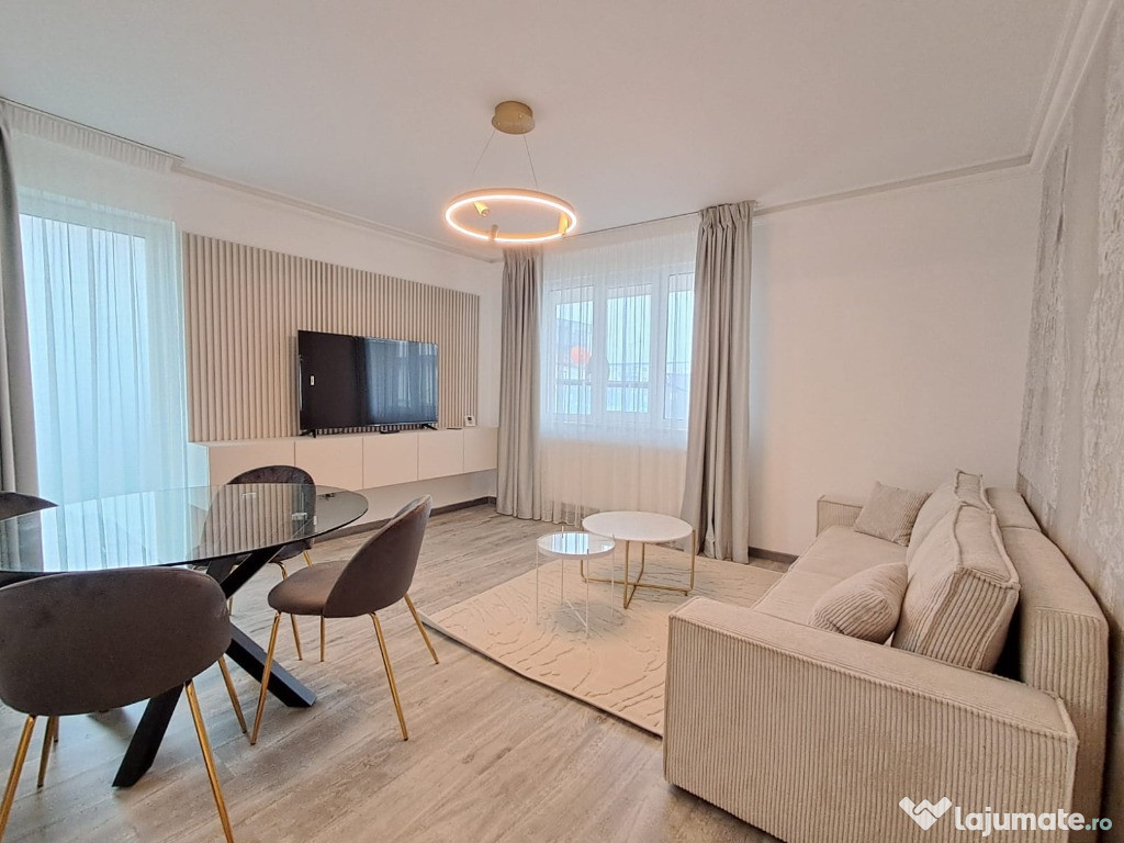 Apartament mobilat lux, la cheie, parcare Floresti zona Terra