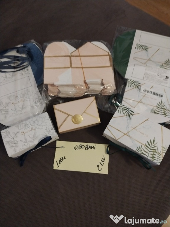 Cutii cadouri ,mărțișoare,bomboane