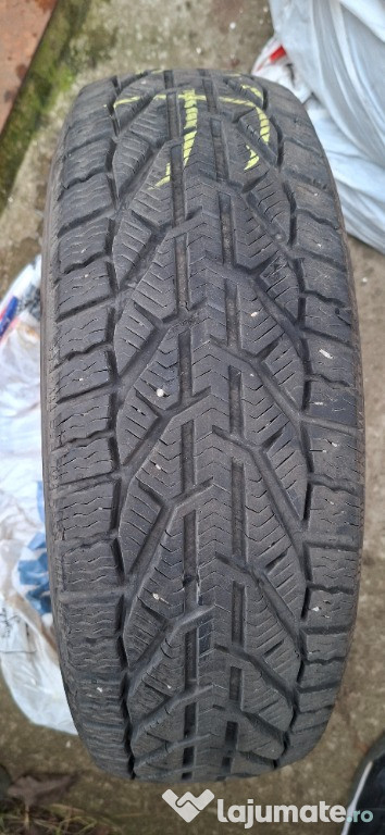 Vând anvelope iarnă