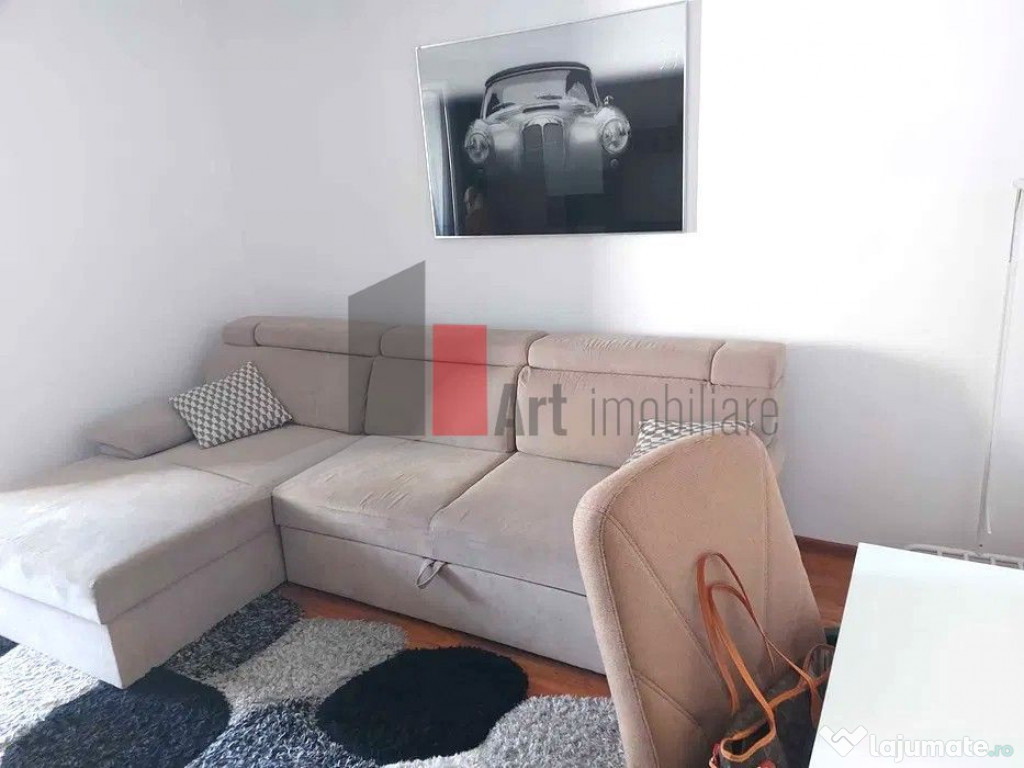 Gars. 31 mp, et 9/10, bloc reabilitat, instalații refăc...