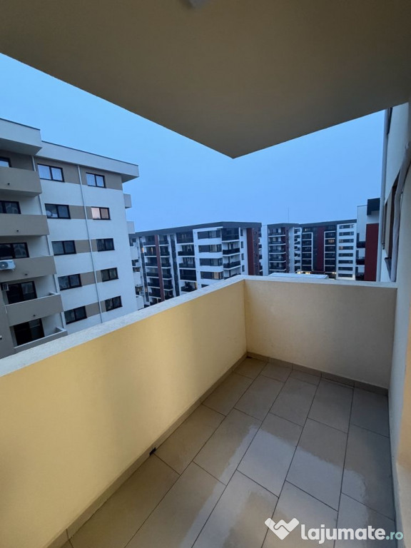 Metalurgiei brown studio