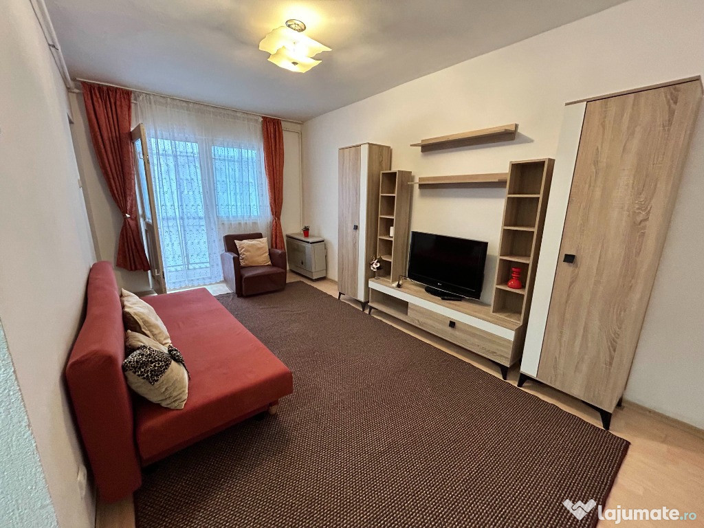 Garsonieră de vînzare