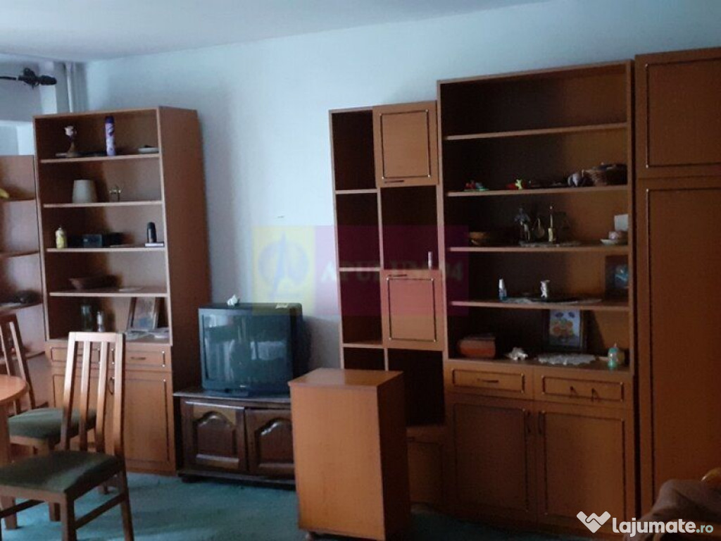 Vanzare garsoniera zona Panduri