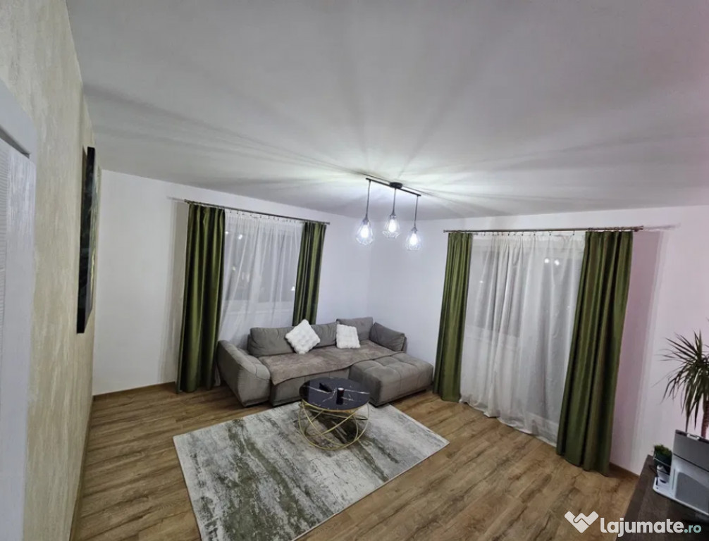 Apartament 2 camere, decomandat - zona Sanpetru