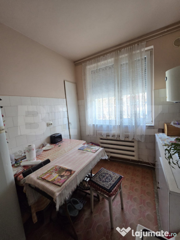 Apartament 2 camere etaj 1,zona Garii