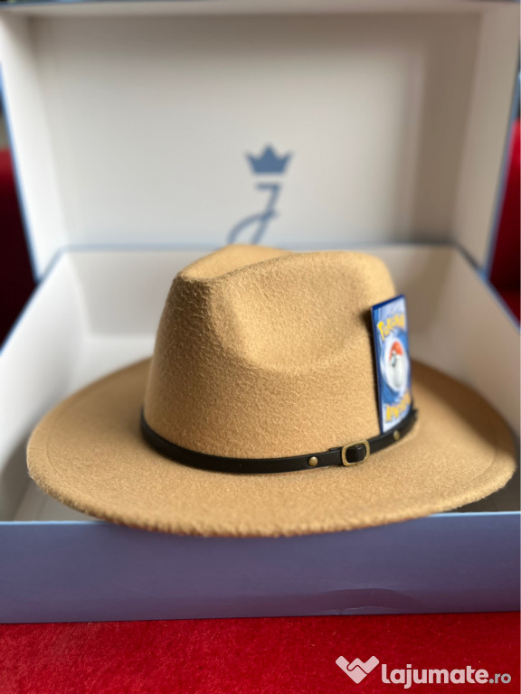 Palarie model fedora