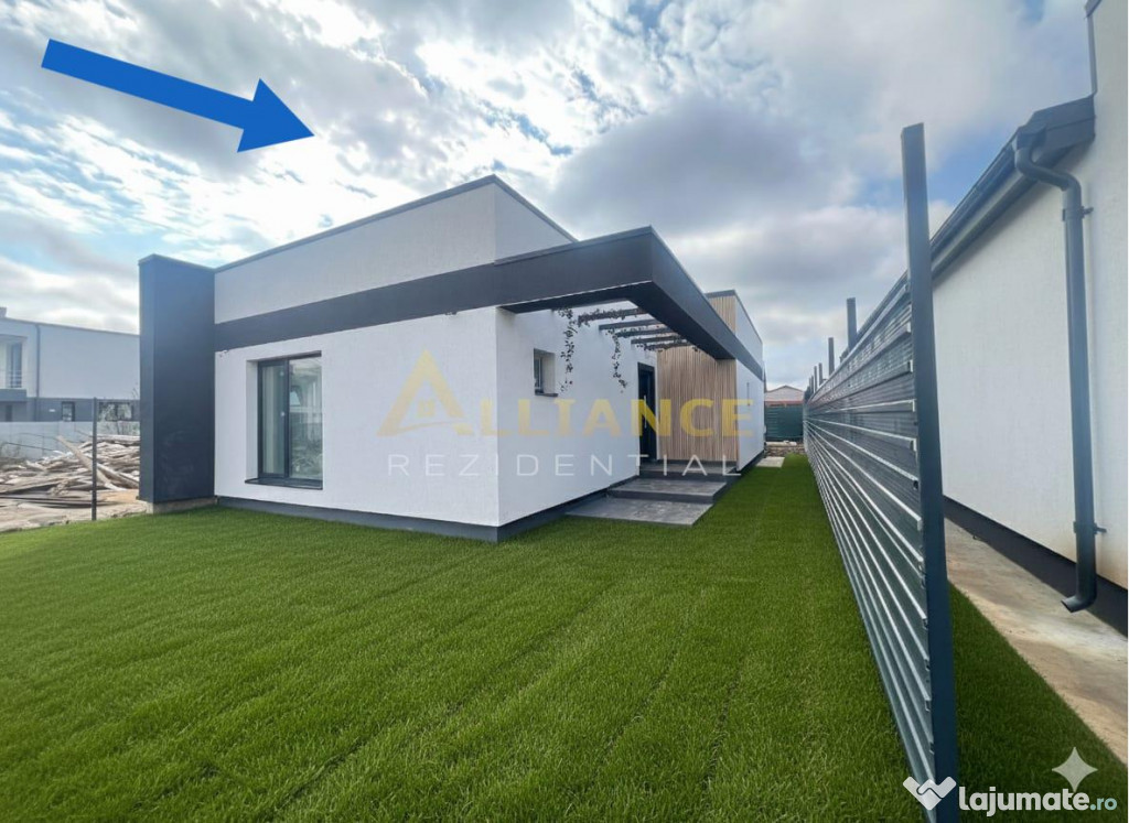 Casa de cu 3 camere,2 bai,teren 301mp