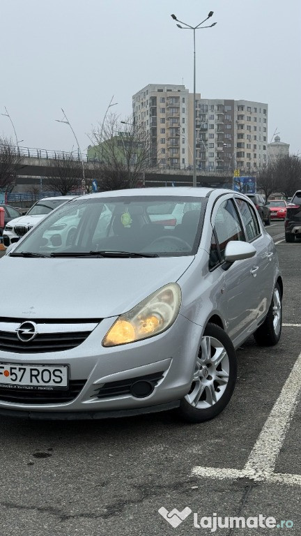 Opel Corsa D 1.2 - Automat