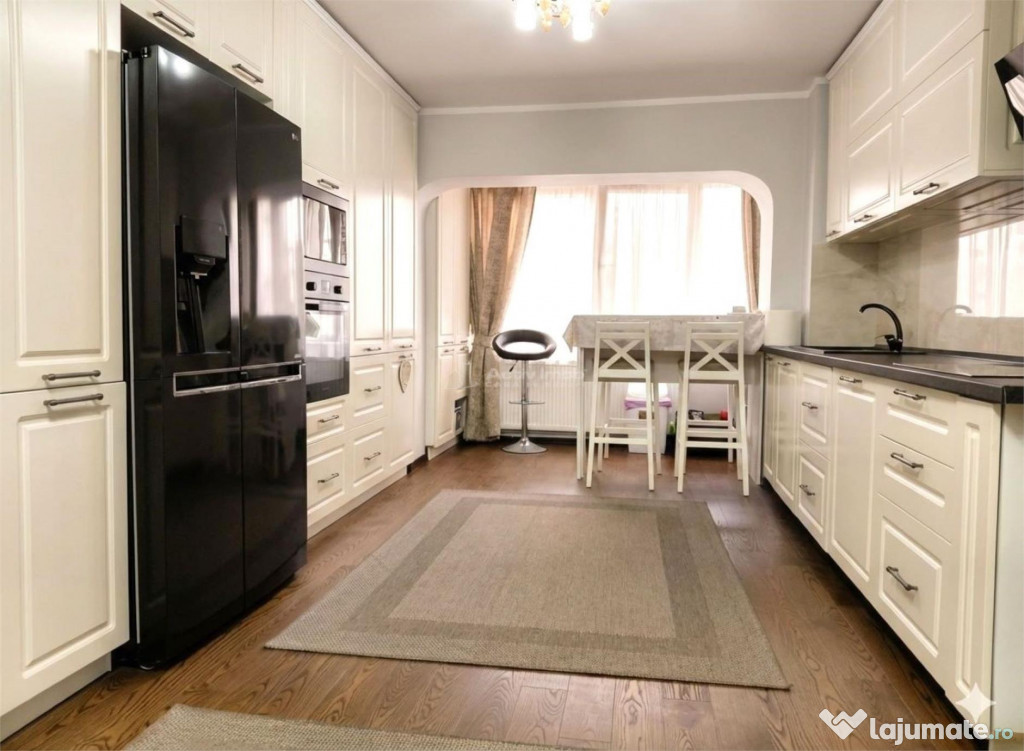 Ultracentral Apartament 4 camere etaj 2 mobilat utilat
