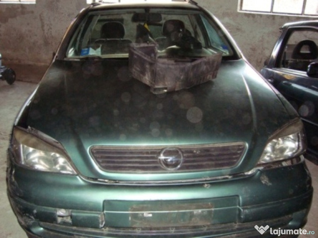 Dezmembram Opel Astra G