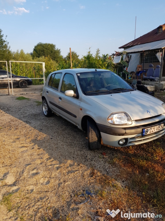 Renault clio