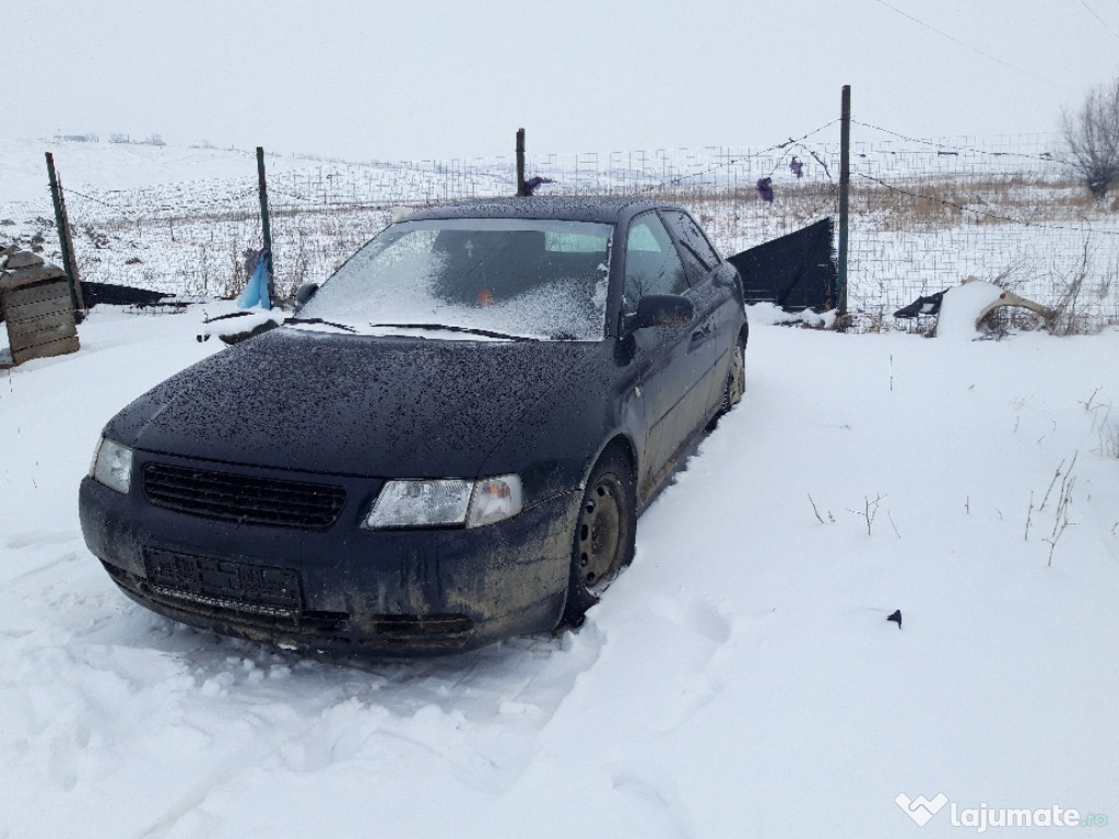 Dezmembrez Audi a 3
