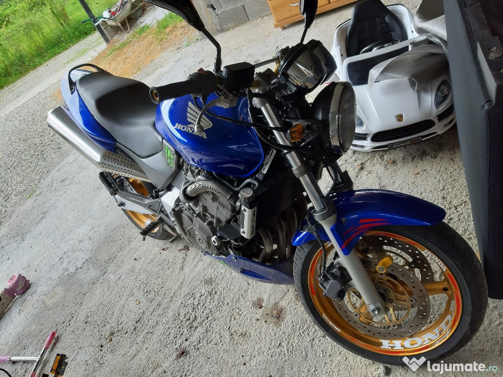 Honda hornet 2004