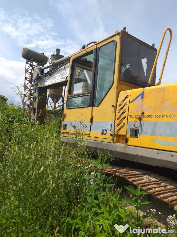 Excavator volvo de 36 tone