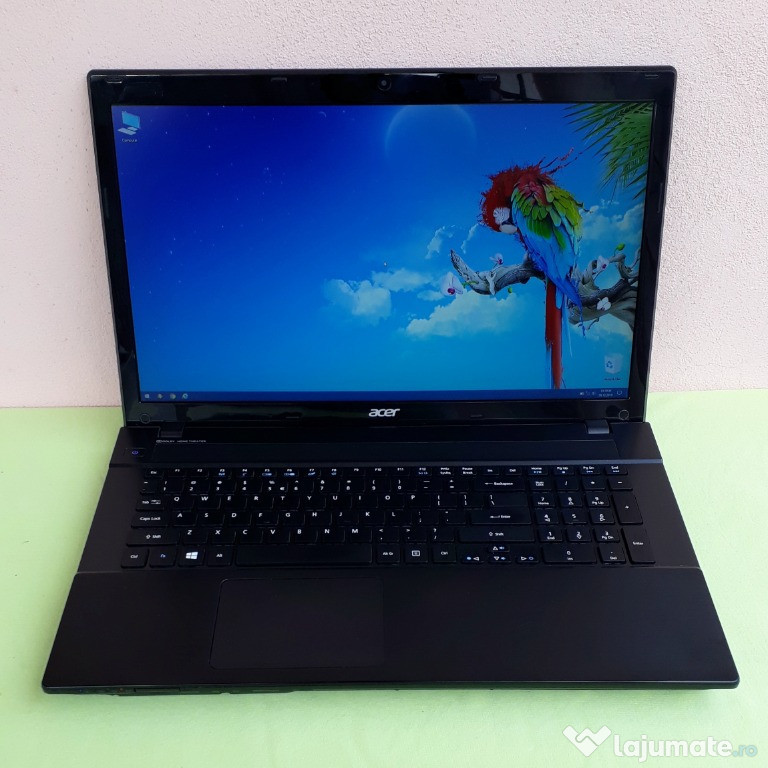 Acer Aspire V3-772G i7-4810MQ 2.80 GHz, nVidia 4 GB, 17.3" 1