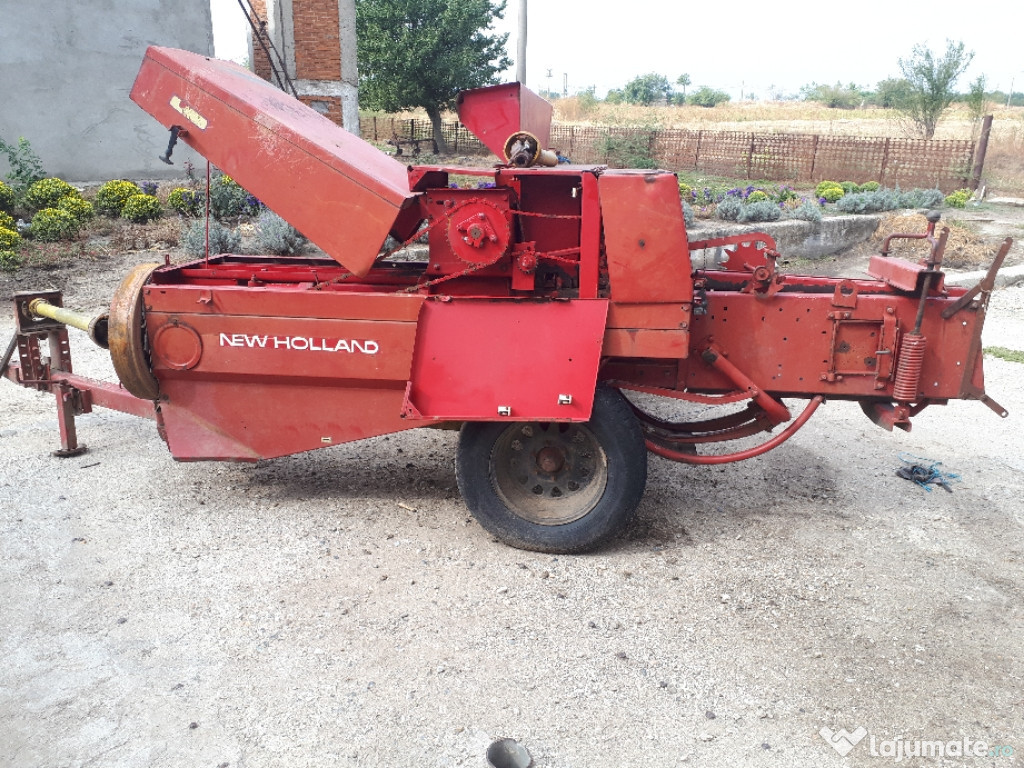 Presa new holland 370