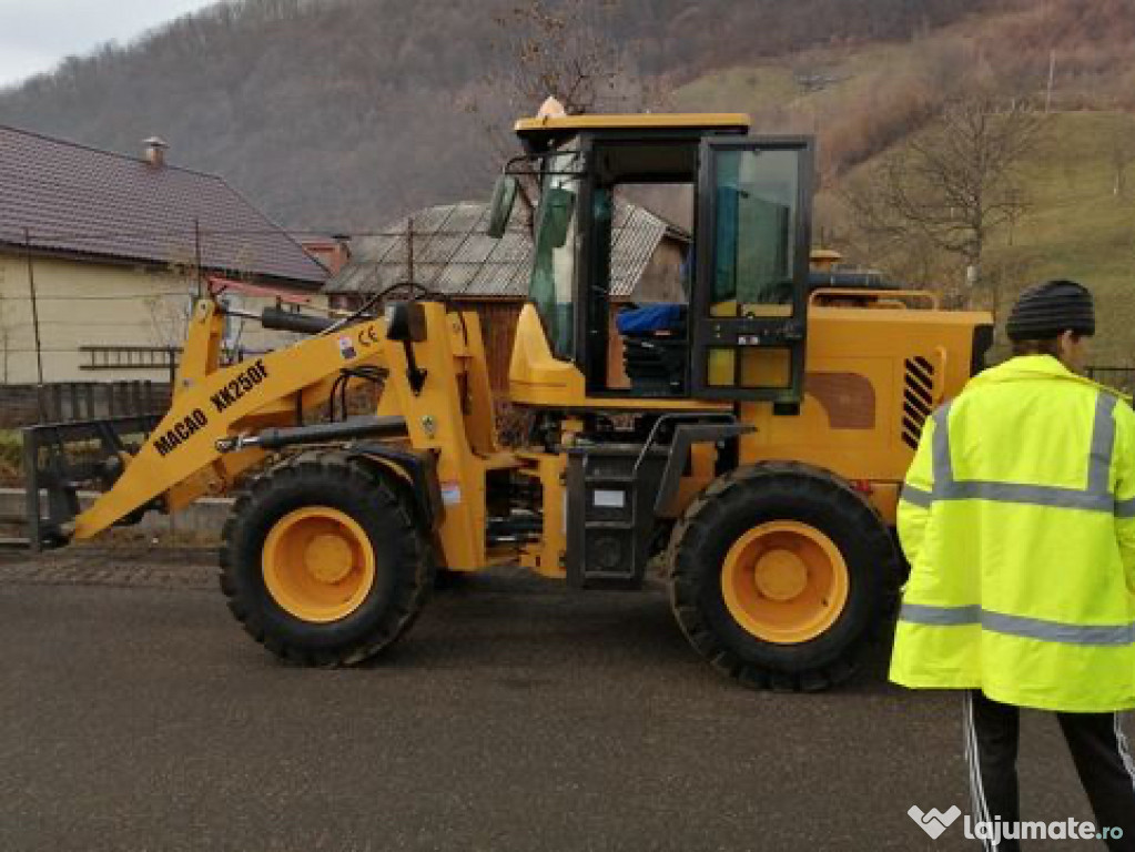 Încărcător frontal vola 2,5tone