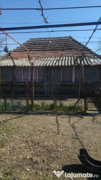 Casa si anexe magazie inchisa Corlațel, oraș Vânju Mare
