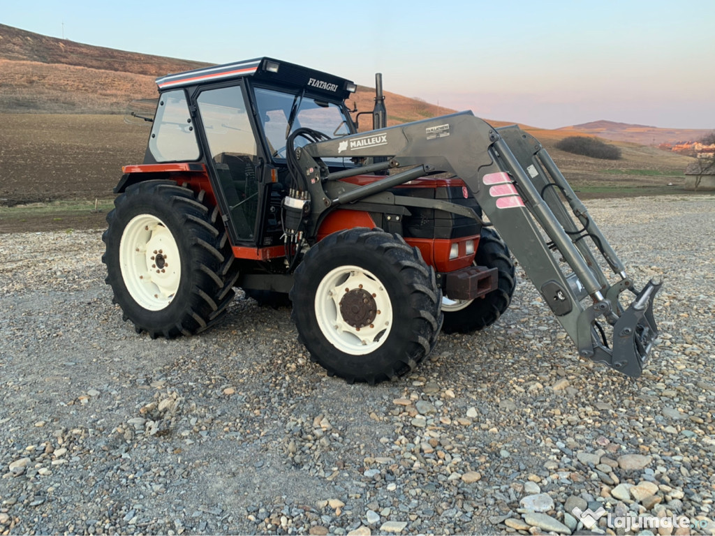 Tractor fiat 88.94.cu încarcator frontal