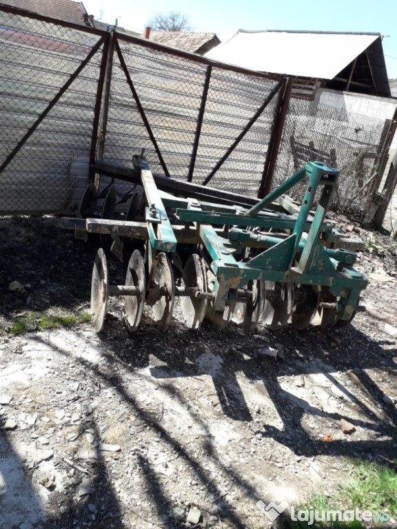 Disc tractor U445