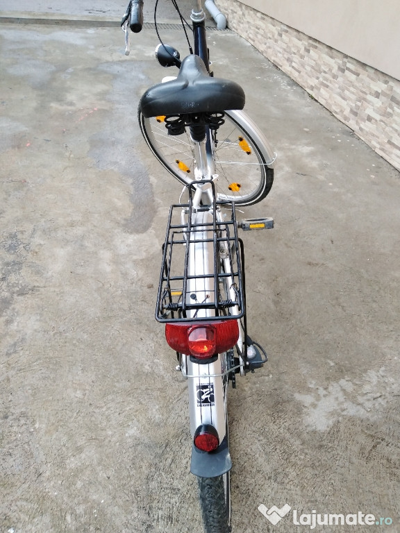 Bicicleta din aluminiu