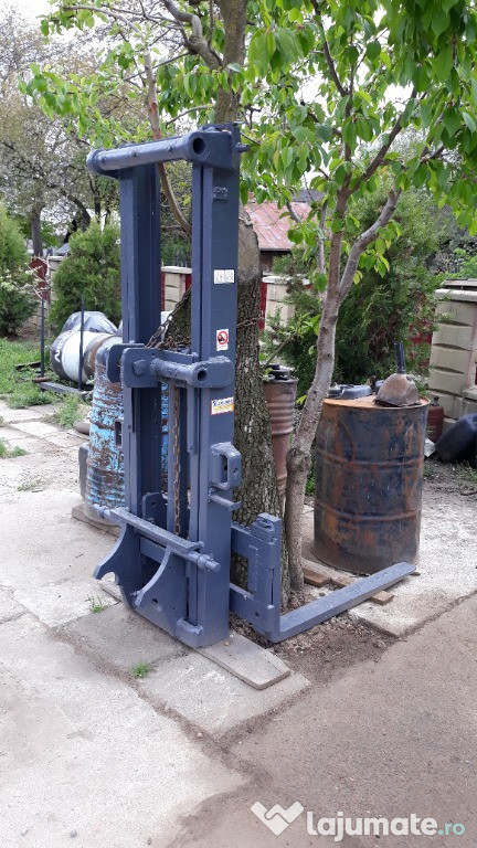 Încărcător catarg în lonjeroane