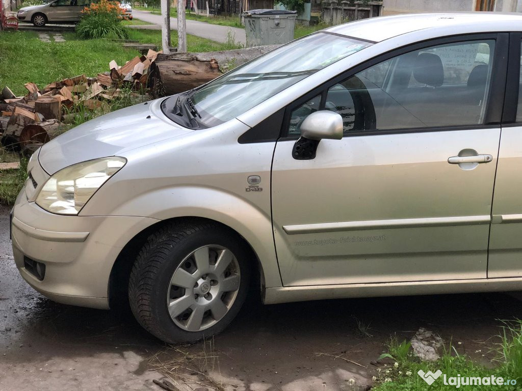 Toyota Corolla Verso 7 locuri