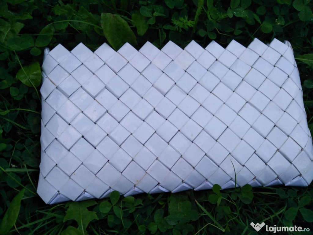 Geanta handmade din hârtie