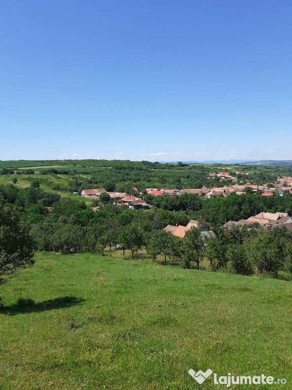 Teren intravilan în Răhău