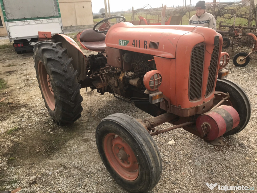 Tractor Fiat 411