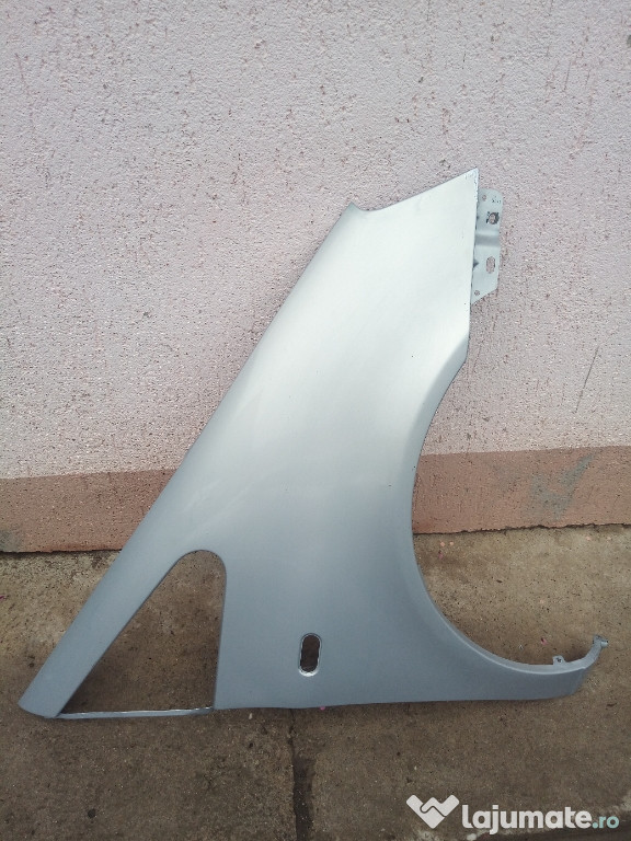 Aripa fata Ford Galaxy