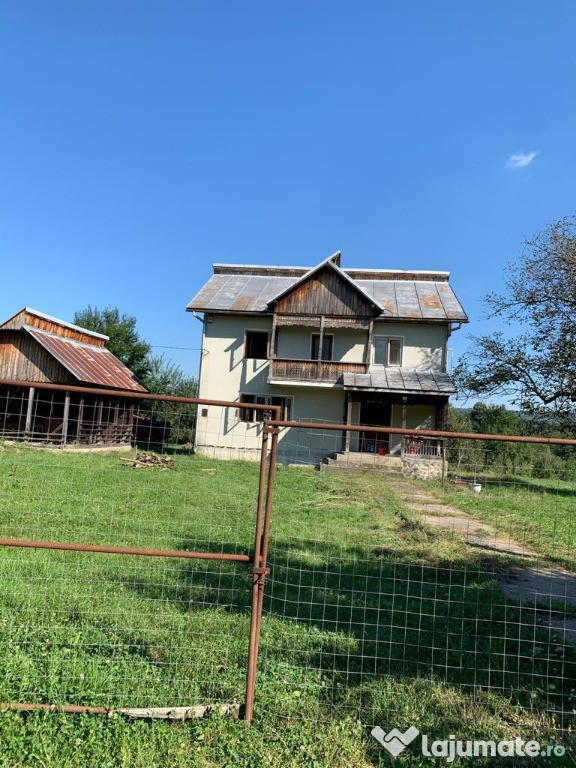 Direct proprietar / Casa situată în TISMANA - VÂNĂTA (