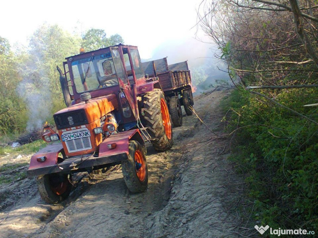 Tractor u 650 cu motor de rezerva