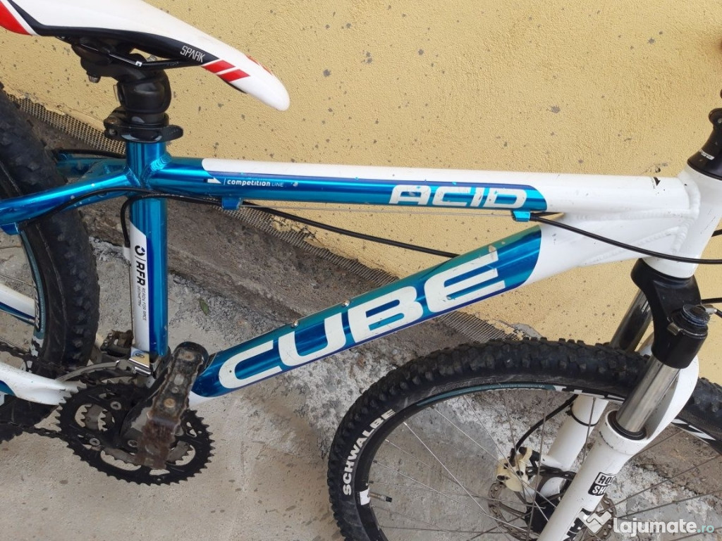 Bicicleta cube