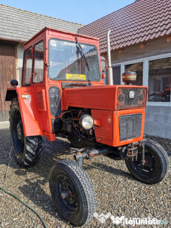 Tractor U 445