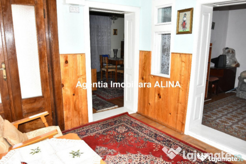 Casa 4 camere si teren 2000 mp in Sat. Barcea Mica, Jud. HD.