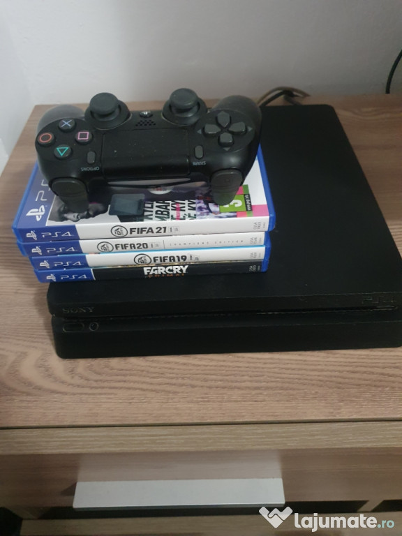 PlayStation 4 Slim