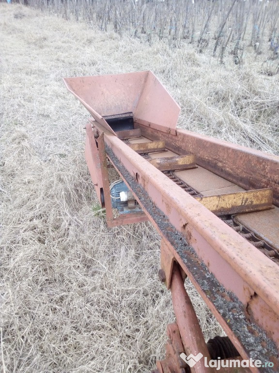 Banda încărcat porumb