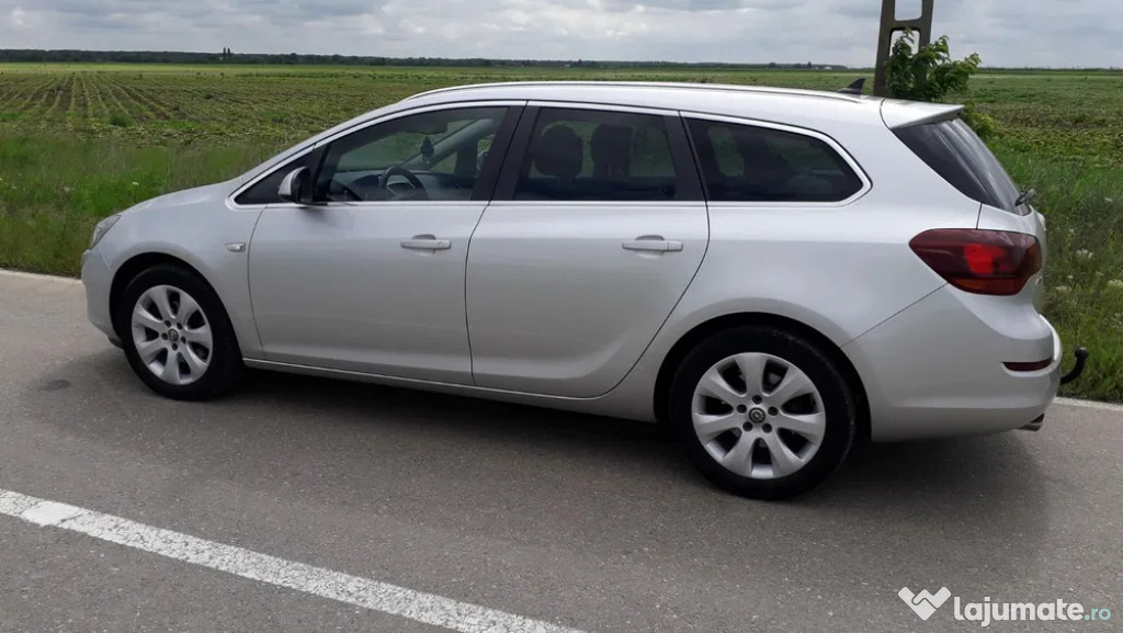 Opel Astra J Facelift 165 cai putere