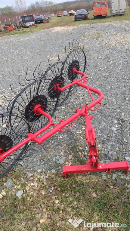 Grebla dupa tractor