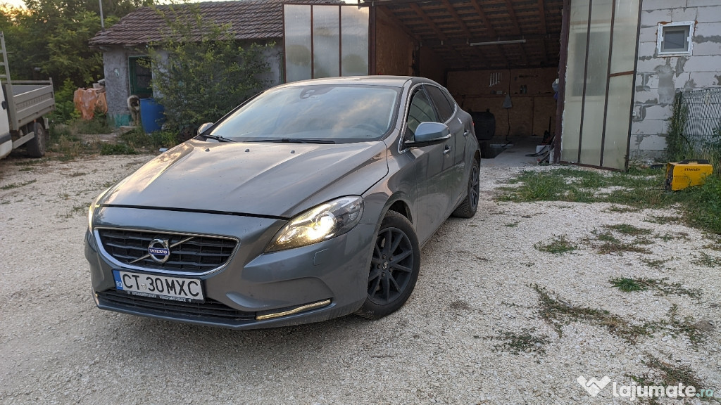 Volvo V40 2015 manual