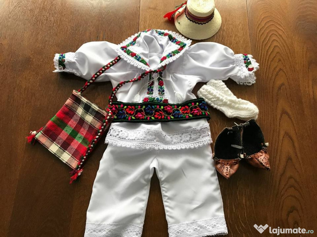 Costum complet băiat pentru botez de Maramures